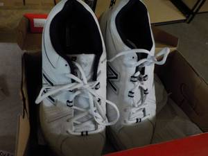 New Balance Mens size 12 Tennis Sh...