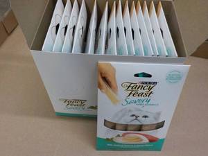 15 ct Purina Fancy Feast Savory Cat...