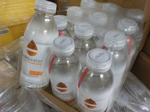 12 Wahi Water Plant Powered 16.9 bo...