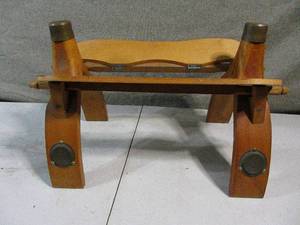 lot 8 image: Authentic Camel Saddle