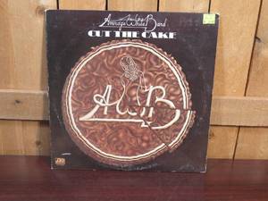 lot 151 image: Average White Band - Cut the Cake - 1975 - Vinyl Record