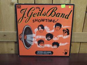 lot 192 image: The J. Geils Band - Showtime - 1982 - Vinyl Record