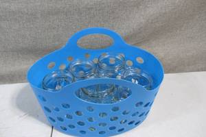 lot 55 image: Basket of Mason Jar Mugs- 5 Count