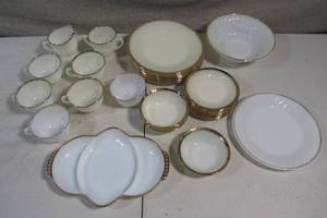 lot 59 image: Large Vintage Anchor Hocking Swirl Golden Anniversary Set Fire King Gold Trim