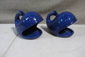 lot 78 image: 2 Ceramic Blue Whales SoapSponge Holders