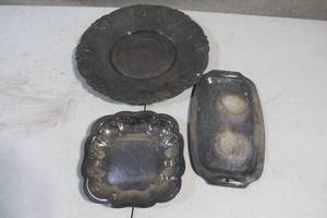 lot 96 image: Set of 3 Silver Serving Platters