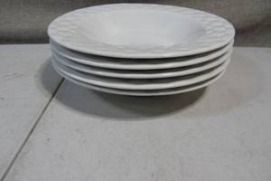 lot 104 image: Set of 5 Dishwasher Microwave Safe Bowls