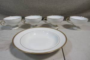 lot 133 image: Charles Hall Ceramic Tea Cup Set (4 and 1 Dish)