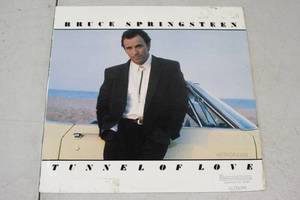 lot 256 image: Bruce Springsteen-Tunnel of Love