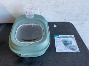 lot 254 image: Viretec Large 20 to 50 lb Collapsible Dry Food Storage Bin with Flip Lid