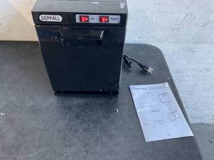 lot 257 image: DEPFALL 5L Black Mini Hot Towel Warmer