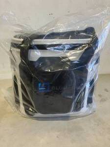 lot 224 image: BLUU Grey Leakproof Insulated Cooler Bag with HydroLock Zipper