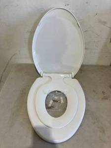 lot 236 image: UMIEN 2-in-1 Elongated Potty Training Toilet Seat For Toddlers & Adults