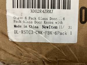 lot 435 image: Orger 6-Pack Glass Interior Door Knobs with Flat Black Rosette