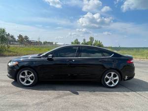 2016 Ford Fusion SE - AWD - 2 OWNERS