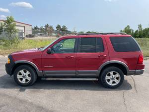 2002 Ford Explorer XLT - 4X4 - 2 OWNERS