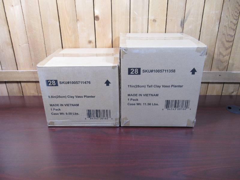 lot 110 image: 2 Planters-Southern Patio Vaso 10 in. x 10.87 in. Tall Terracotta Clay Pot, Vaso 9.8 in. x 6.7 in. Terracotta Clay Pot