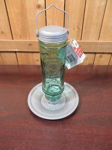 lot 57 image: Meijer Songbird Vintage Seed Feeder