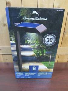 lot 31 image: Tommy Bahama Solar LED Pathway Lights, 6-Pack