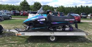 lot 4 image: 1997 Polaris XLT 600 Snowmobile w Trailer