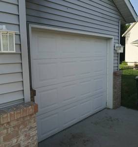 lot 3 image: 9 X 7 Garage Door