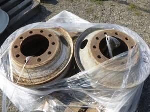 lot 43 image: Steel Wheels