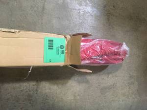 lot 17 image: Sonoma Goods For Life 21SNRUMS01 9ft. Patio Umbrella, Red  Costumer returns see Pictures
