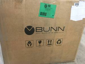lot 28 image: Bunn Axiom 15-3 3L 12-Cup Automatic Commercial Coffee Maker, 3 Lower Warmers, Customer returns review pictures