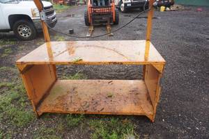 Mechanics Metal WorkStorage Bench With Over Head Tire Rack