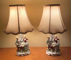 lot 100 image: Pair of Vintage Victorian Figurine Lamps