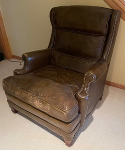 lot 154 image: Vintage Leathercraft Chair