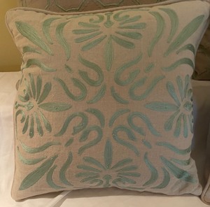 lot 180 image: 4 Turquoise Accented Pillows