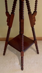 lot 188 image: Antique Victorian Wooden Accent Table with Spindle Legs