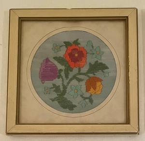 lot 267 image: Petite Vintage Framed Textiles