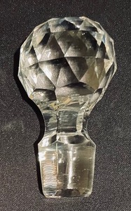 lot 313 image: Trio of Crystal Bottle Stoppers