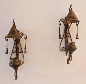 lot 82 image: Pair of Palladio Gold Gilt Candle Wall Sconces