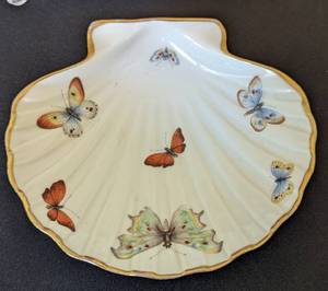 lot 214 image: Pair of VintageLimoges Plates