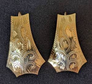 lot 222 image: Assorted 14k Earrings and Stick Pin