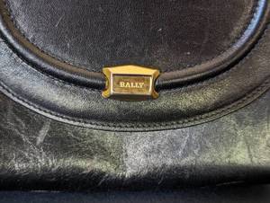 lot 89 image: Bally Black Leather Handbag