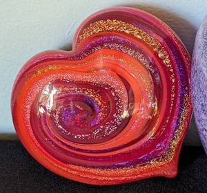 lot 239 image: Mad Art Glass Heart and Salviati Glass Votive Holder