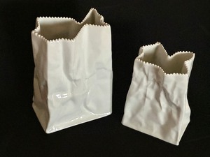 lot 21 image: Two Rosenthal Porcelain Bag Figurines