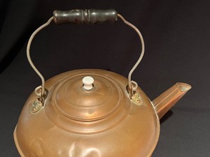 lot 47 image: Vintage Copper Teapot