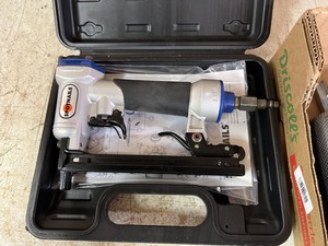 lot 4369 image: Pneumatic Stapler