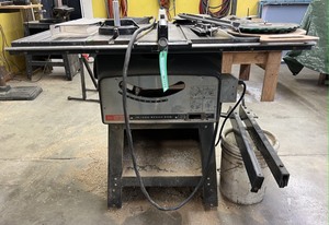 lot 4327 image: Craftsman table saw
