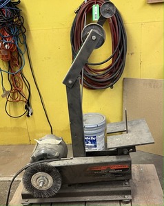 lot 4328 image: Sears Craftsman sandergrinder