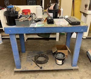 lot 6361 image: Work bench on casters