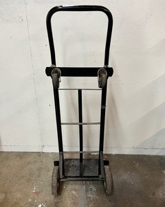 lot 3245 image: Hand Truck