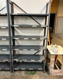 lot 5246 image: Metal Shelf