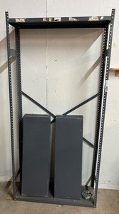 lot 5243 image: Metal Shelf