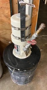 lot 4248 image: Pail Pump